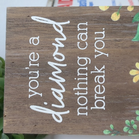 Live show listings 1-50 - Picture 1 of 2